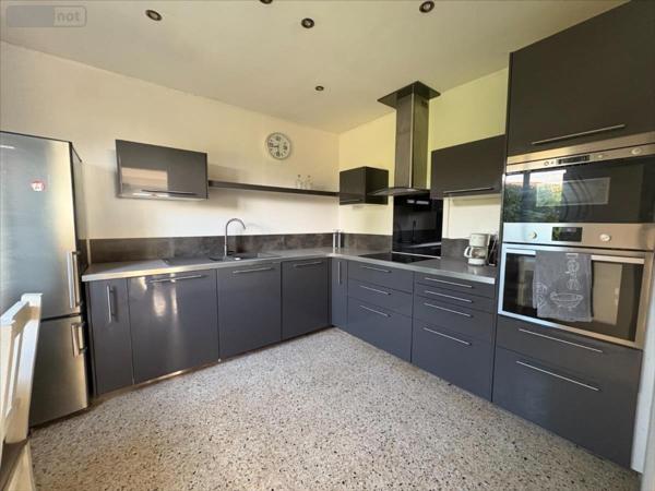 Maison à vendre à Forcalquier dans les Alpes-de-Haute-Provence (04300), ref : 0988-MD