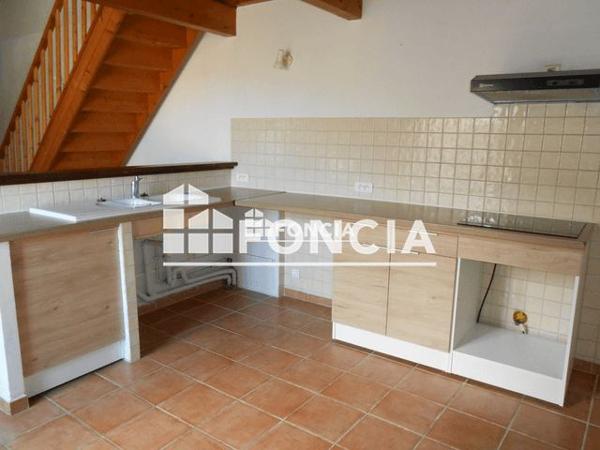 Location Appartement 2 pièces 55.8 m² - 7 PLACE DU 11 NOVEMBRE 1918 Saint Genies De Comolas 30150