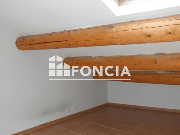 Location Appartement 2 pièces 55.8 m² - 7 PLACE DU 11 NOVEMBRE 1918 Saint Genies De Comolas 30150