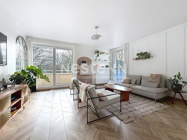 A vendre Appartement Guyancourt Quartier Villaroy 4 pièce(s) 82.95 m2, balcon, excellent état !