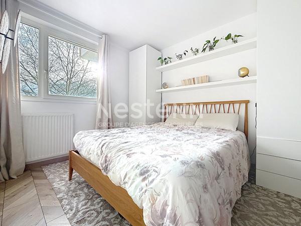 A vendre Appartement Guyancourt Quartier Villaroy 4 pièce(s) 82.95 m2, balcon, excellent état !