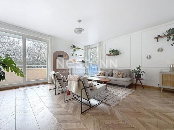 A vendre Appartement Guyancourt Quartier Villaroy 4 pièce(s) 82.95 m2, balcon, excellent état !
