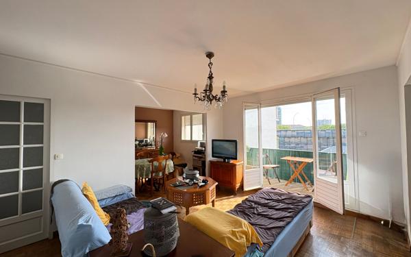 Appartement à vendre    3 pièces • 56,10 m2 Clichy