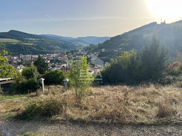 Terrain avec superbe vue