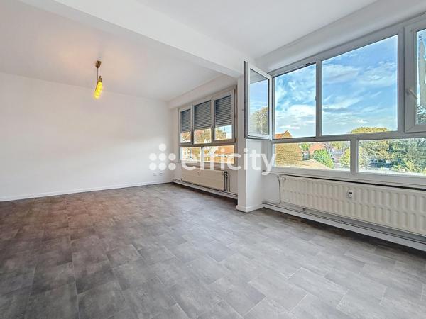 Appartement
         4 pièces
        - 91 m² 198 500 € *