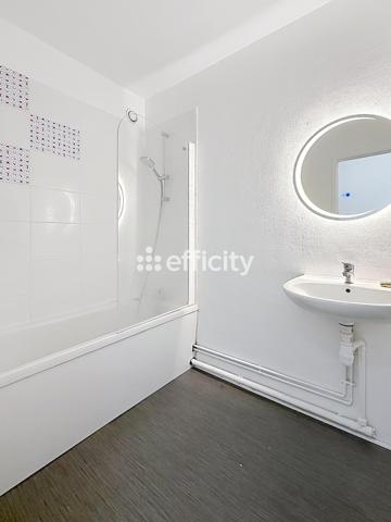 Appartement
         4 pièces
        - 91 m² 198 500 € *