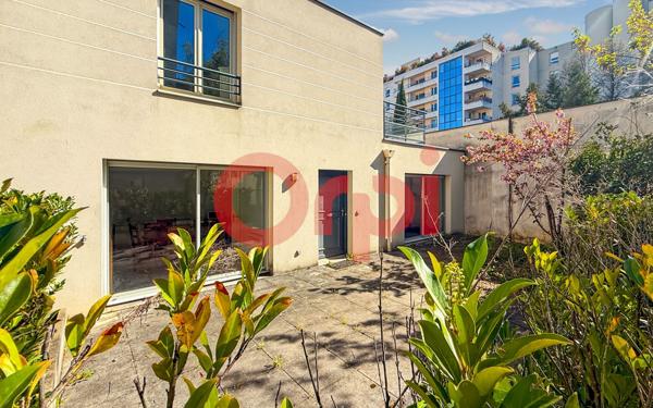 Maison à vendre    4 pièces • 127 m2 Lyon 8