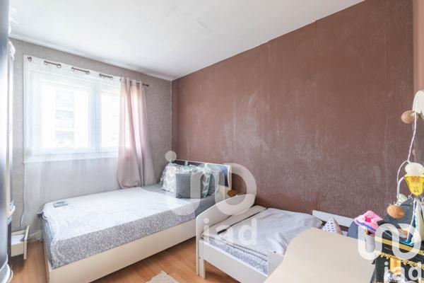 Appartement à vendre 2 pièces 49 m² Les Mureaux