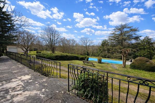 A VENDRE - SARLAT LA CANEDA - Maison de 156 m² sur parcelle de 4173 m²