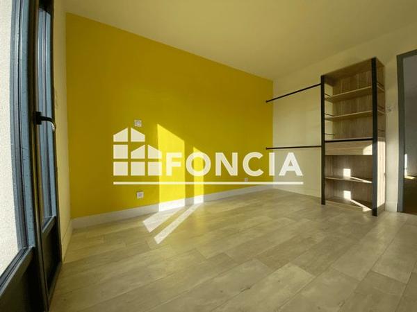 Location Maison 5 pièces 142.7 m² - 6 RUE DU CHEMIN VERT Angliers 17540