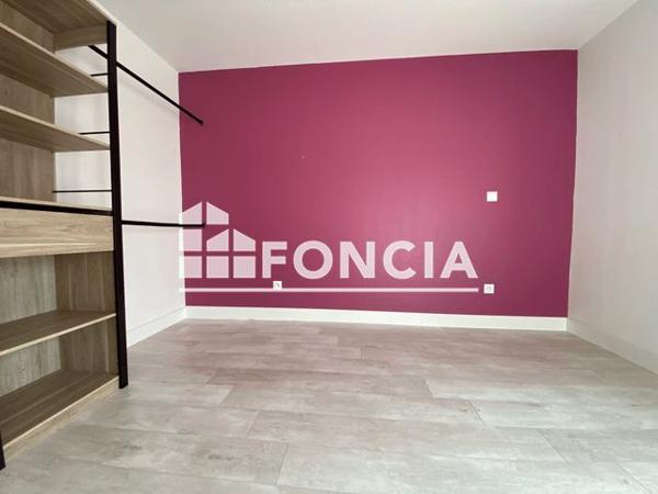 Location Maison 5 pièces 142.7 m² - 6 RUE DU CHEMIN VERT Angliers 17540