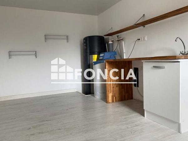 Location Maison 5 pièces 142.7 m² - 6 RUE DU CHEMIN VERT Angliers 17540