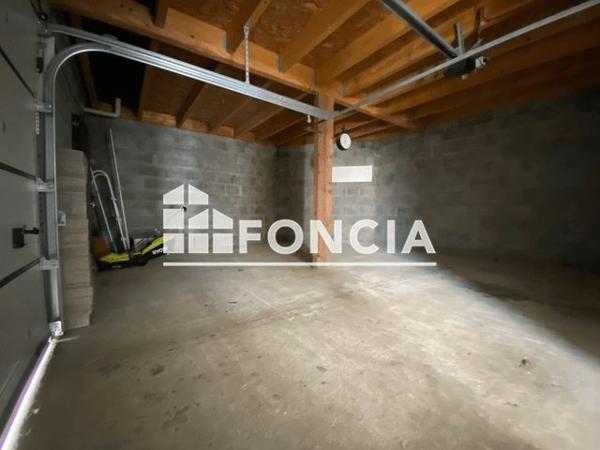 Location Maison 5 pièces 142.7 m² - 6 RUE DU CHEMIN VERT Angliers 17540