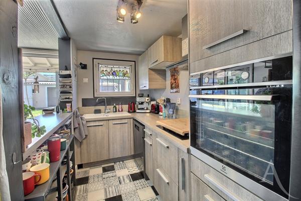 Echoppe Bègles avec dépendance (128m²)