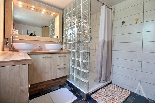 Echoppe Bègles avec dépendance (128m²)