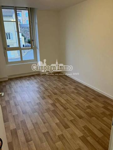 T4 DE 97m² près de VINDRY SUR TURDINE.