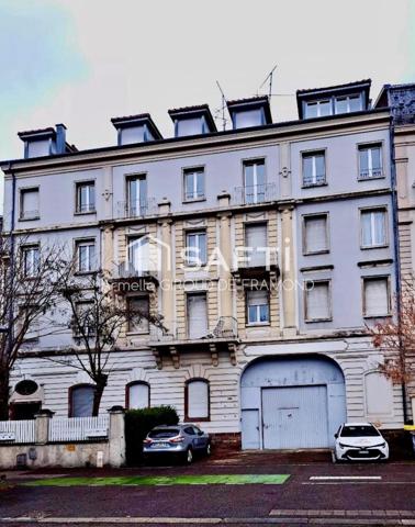 Situé à Mulhouse dans quartier agréable de Daguerre-Dornach, grand appartement lumineux, traversant et sans vis-à-vis de 160 m2, 5 pièces, salon, salle à manger, cuisine équipée, 2 salles d’eau, 2 toilettes, cave et 2 places de stationnement.