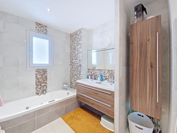 Magnifique Villa 6 pièces avec piscine