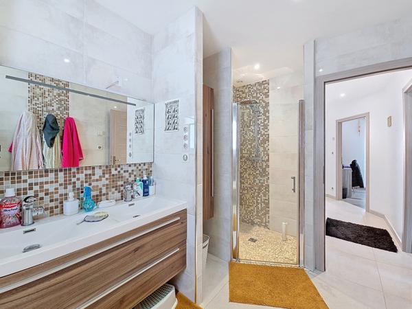 Magnifique Villa 6 pièces avec piscine