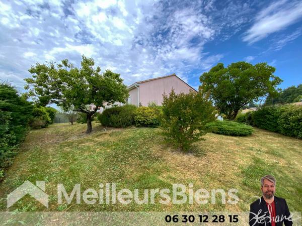 Plain pied jardin garage centre Montendre