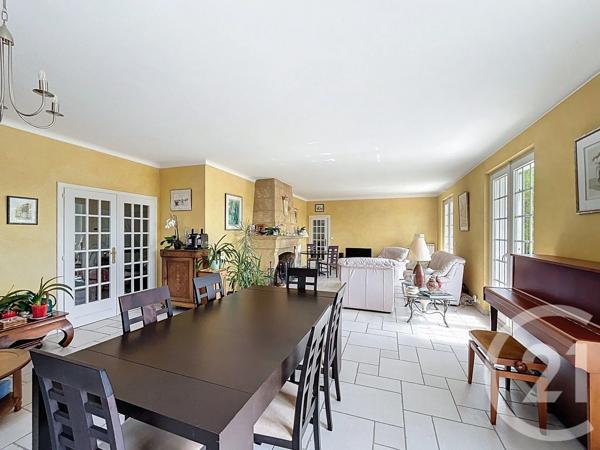 Maison à vendre  9 pièces - 231 m 2   ST JULIEN LES METZ  - 57
