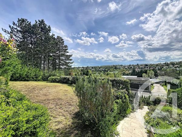 Maison à vendre  9 pièces - 231 m 2   ST JULIEN LES METZ  - 57