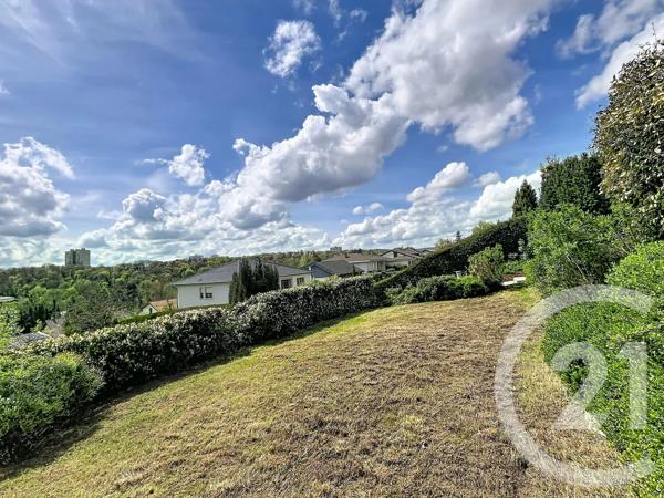 Maison à vendre  9 pièces - 231 m 2   ST JULIEN LES METZ  - 57