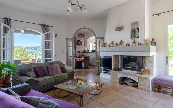 Maison à vendre    4 pièces •  Manosque