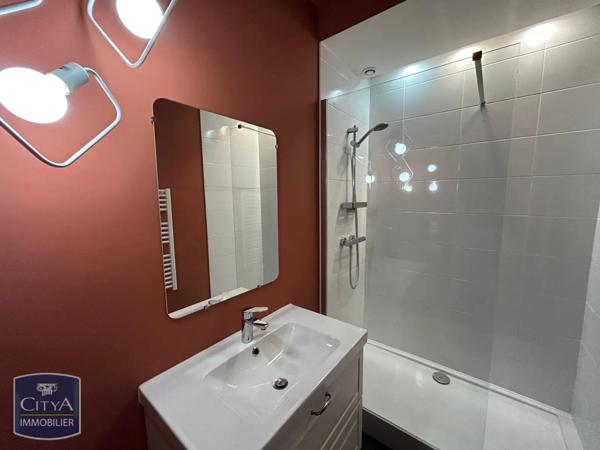 Appartement à louer 1 pièce 33.32m²