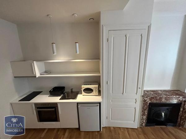 Appartement à louer 1 pièce 33.32m²