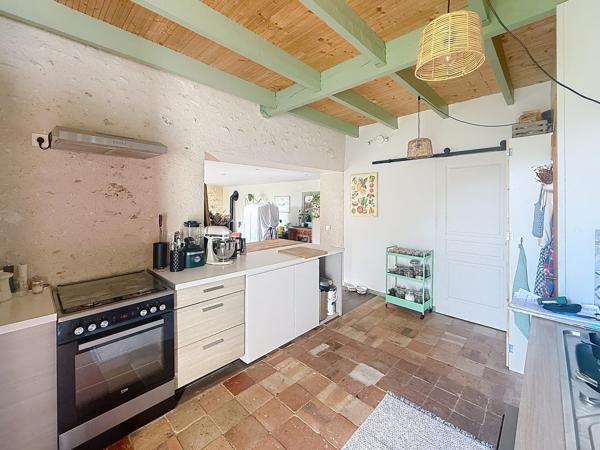 À vendre - Maison ancienne, 8 pièces située à Azay-sur-Cher (37270)