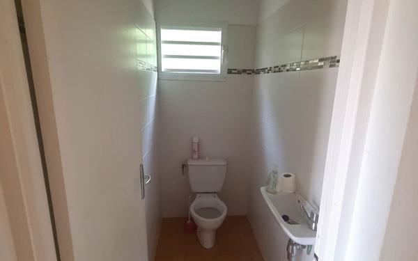 Maison à louer    5 pièces •  Baie-Mahault