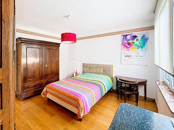 METZ-SABLON - ENSEMBLE IMMOBILIER À FORT POTENTIEL LOCATIF AVEC 2 LOGEMENTS, JARDIN ET 5 GARAGES