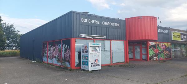 Beau local de 400 m² en zone  commerciale Mutzig