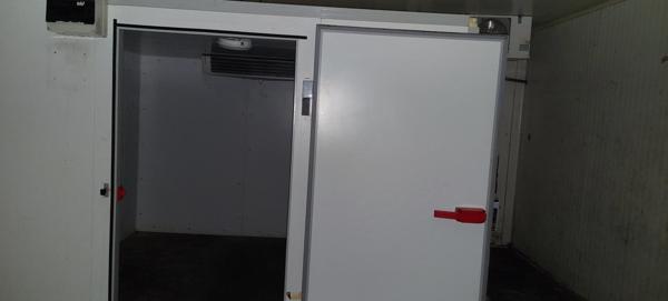 Beau local de 400 m² en zone  commerciale Mutzig