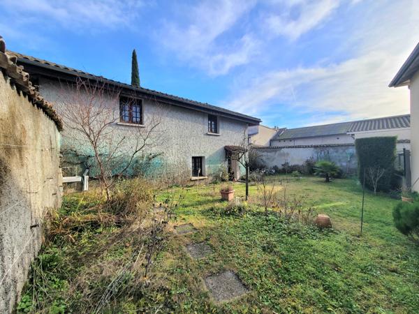 GRANGE A RENOVER CENTRE VILLE MEXIMIEUX