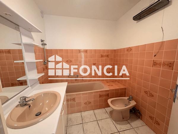 Location Appartement 3 pièces 101.43 m² - 12 C RUE DIDEROT Agen 47000