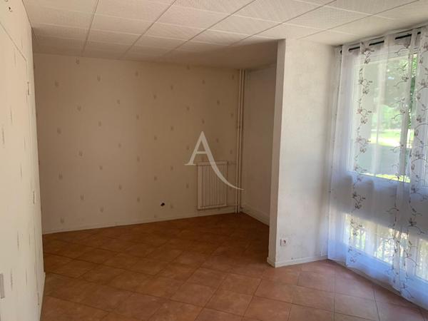 Appartement F2 -57 m² - Livry-Gargan (Résidence Albert Thomas)