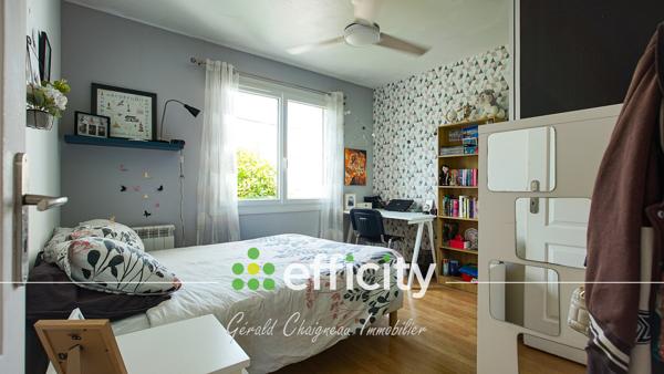 Maison
         5 pièces
        - 139 m² 297 825 € *
