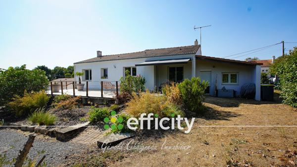 Maison
         5 pièces
        - 139 m² 297 825 € *