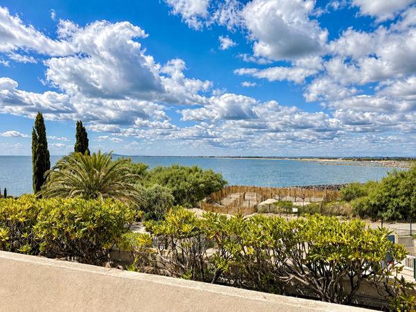Appartement Sete 2 pièces 37,43 m² terrasse et garage