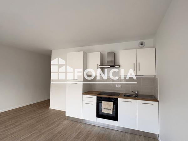 Location Appartement 2 pièces 48.58 m² - RUE DE LA GARE Pont L'abbe 29120