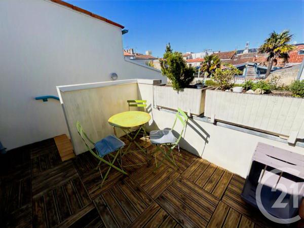 Appartement F3 à vendre  3 pièces - 52,30 m 2   LAGORD  - 17