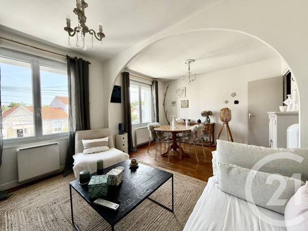 Appartement F3 à vendre  3 pièces - 52,30 m 2   LAGORD  - 17