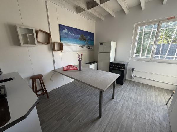 Garage - MONTROND LES BAINS