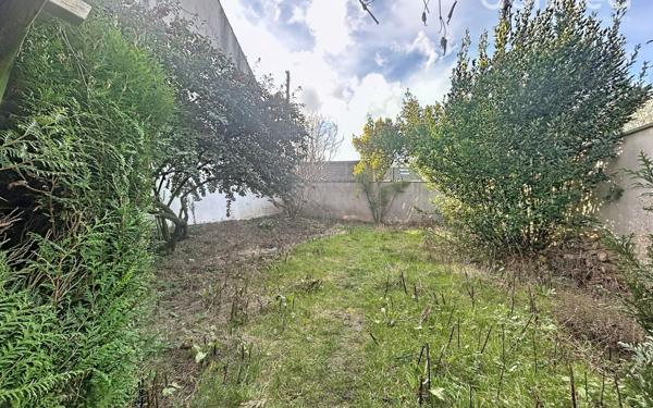 Appartement à vendre    1 pièce • 528 m2 Orly