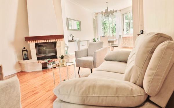 Appartement à louer    7 pièces • 22 m2 Tarbes