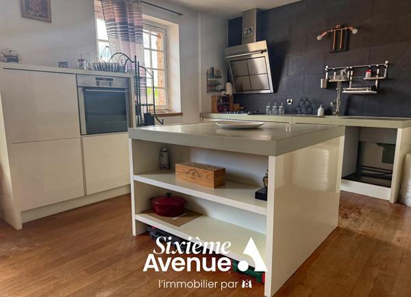 Appartement 4 pièces 120.49 m2