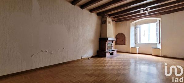 Maison de village 8 pièces de 112 m² à Saint-Loup-Lamairé (79600)