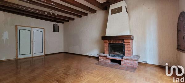 Maison de village 8 pièces de 112 m² à Saint-Loup-Lamairé (79600)